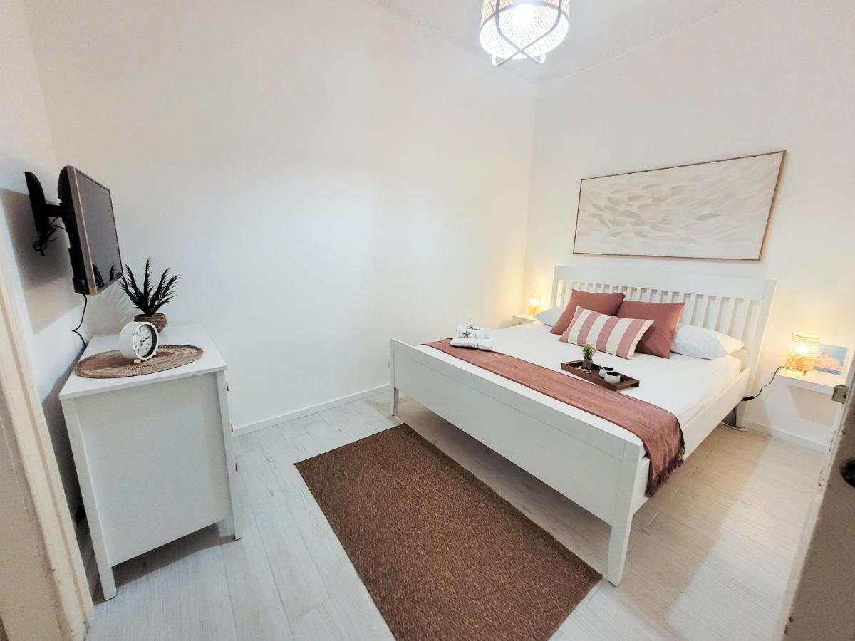 Magellano Suite. Fronte Mare + Free Park + Wi-Fi ปอร์โต เอมเปโดเกล ภายนอก รูปภาพ